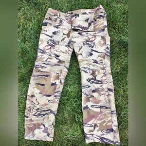 36x30 UA hunting camo pants